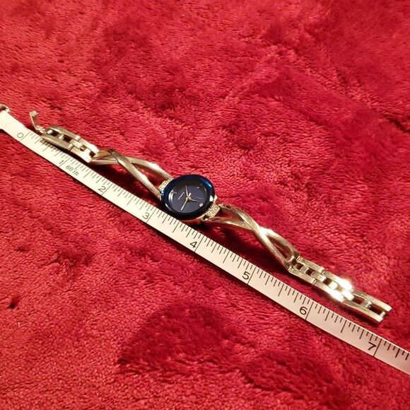 Silvertone & Cobalt Blue Diamond‎ Face Silvertone Band Ladies Watch - Picture 7 of 7